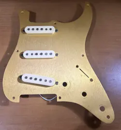 PRE-WIRED STRATOCASTER CUSTOM
