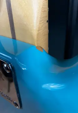 GUITAR AQUATONE FINISH