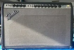 REVERB 2X10” COMBO