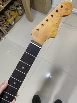 STRAT 21FRETS ROASTED