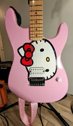 FENDER 50TH ANNIVERSARY SQUIER HELLO KITTY STRAT ELECTRIC GUITAR