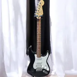 FENDER PLAYER STRATOCASTER HSS ELECTRIC GUITAR BLACK MAPLE NECK & ALDER BODY