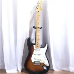 FENDER PLAYER SERIES STRATOCASTER SUNBURST MAPLE NECK WITH SOFT CASE - USED