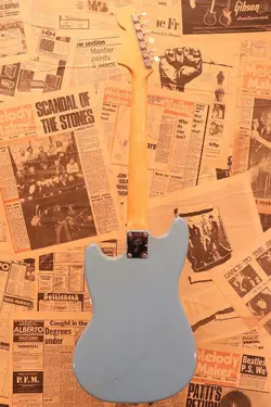 FENDER 1966 MUSTANG  NEAR MINT CONDITION WITH CASE CANDY