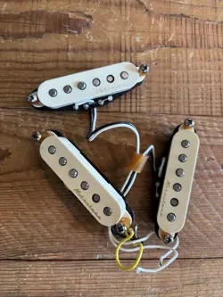 2023 FENDER STRAT NOISELESS PICKUP SET