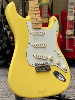 FENDER AMERICAN VINTAGE '70S STRATOCASTER -YELLOW WHITE REFINISH / MAPLE- 2012 S