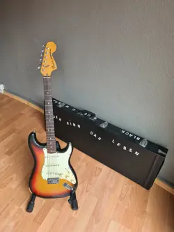 S892024 E-GUITAR