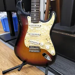 FENDER USA ARTIST SERIES BONNIE RAITT ELECTRIC GUITAR