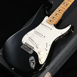 FENDER 1972 STRATOCASTER ALDER BODY BLACK MAPLE FINGER BOARD