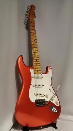 FENDER CUSTOM SHOP 1956 STRATOCASTER RELIC ELECTRIC GUITAR