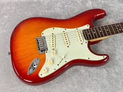 2014 FENDER 60TH AMERICAN DELUXE ASH STRATOCASTER / AGED CHERRY BURST
