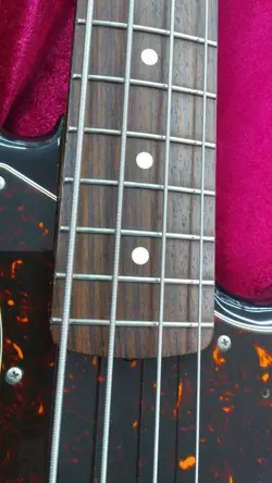 FENDER JAZZ BASS ELECTRIC