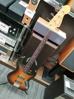 FENDER JAPAN JB62-70FL FRETLESS ELECTRIC BASS JAZZ BASS, W/ PICKGUARD, USED