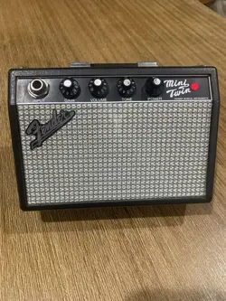FENDER MINI TWIN GUITAR AMPLIFIER 