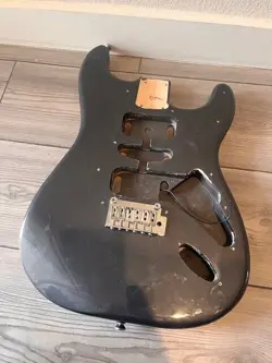 FENDER SQUIER  STRATOCASTER BODY - GREY