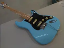 FENDER PLAYER STRATOCASTER HSS ELECTRIC GUITAR - MADE IN MEXICO