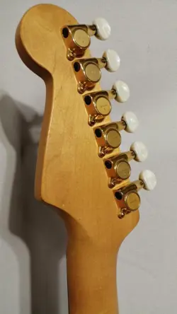 FENDER JAPAN STR-135RK ELECTRIC GUITAR, ASH BODY, DIMARZIO PU, USED