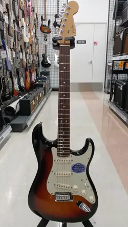 FENDER USA AMERICAN DELUXE STRATOCASTER ELECTRIC GUITAR 3T SUNBURST 2012