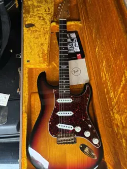 1997 FENDER USA COLLECTORS EDITION STRATOCASTER ELECTRIC GUITAR