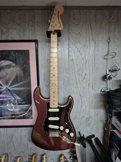 2017 FENDER DELUXE ROADHOUSE STRATOCASTER, CLASSIC COPPER