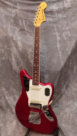 FENDER AMERICAN ORIGINAL '60S JAGUAR CANDY APPLE RED ELECTRIC GUITAR