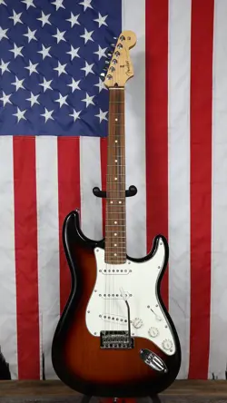 FENDER PLAYER STRATOCASTER WITH PAU FERRO FRETBOARD - 3-COLOR SUNBURST