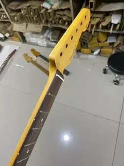 ROSEWOOD FINGERBOARD STRAT