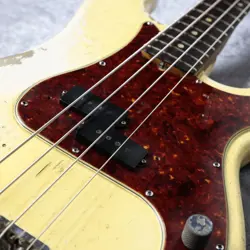 FENDER 1965 PRECISION BASS CUSTOM COLOR - OLYMPIC WHITE