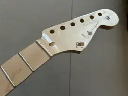 GLOSSY MAPLE FRETBOARD