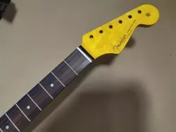 YELLOW GLOSS VINTAGE