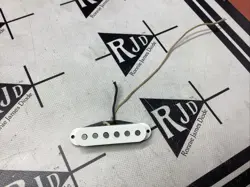 SHOP STRATOCASTER SINGLE