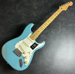 STRATOCASTER AQUA BLUE