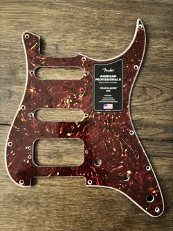FENDER AMERICAN PRO II TORTOISE SHELL PICK GUARD