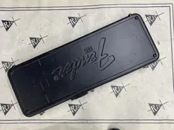 GUITAR HARDSHELL CAS