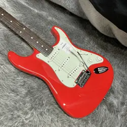 FENDER MADE IN JAPAN HYBRID II STRATOCASTER RW MODENA RED