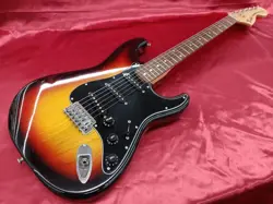 FENDER JAPAN ST72-55 3TS STRATOCASTER 3 TONE SUNBURST MADE IN JAPAN 1985-1986