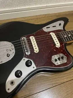 FENDER AMERICAN VINTAGE 62 JAGUAR