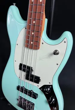 PJ 4-STRING BASS