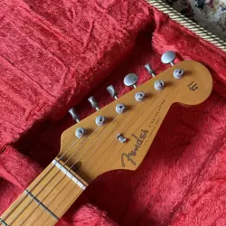 STRATOCASTER 1992 SAFE