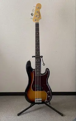 FENDER ELECTRIC BASS SUNBURST COLOR NO.MG1614