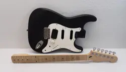 80'S 90'S FENDER