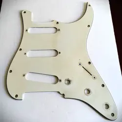 STRATOCASTER PICKGUARD 80'S