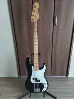 FENDER HYBRID 50S PRECISION BASS SAFE PACKING!