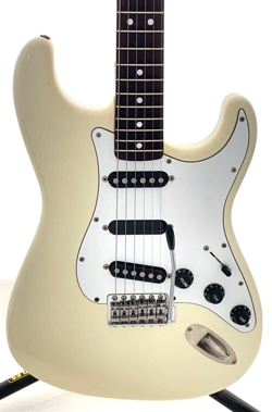 FENDER JAPAN ST72-145RB RITCHIE BLACKMORE STRATOCASTER GUITAR VINTAGE WHITE