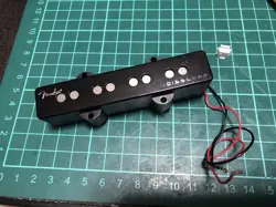 FENDER ULTRA NOISELESS JAZZ BASS BRIDGE