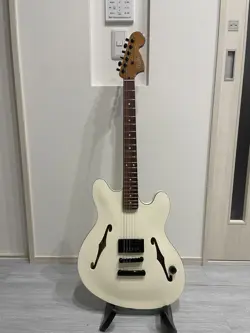 STARCASTER TOMDELONGE