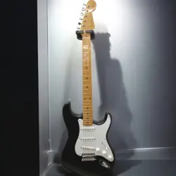 FENDER JAPAN ST-57 ELECTRIC GUITAR WITH SEYMOUR DUNCAN PICKUP, USED