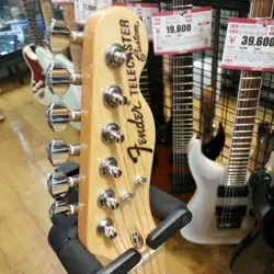 TELECASTER CUSTOM WHITE