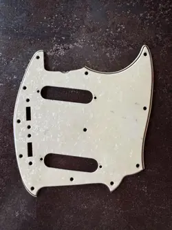 FENDER MUSTANG PEARLOID