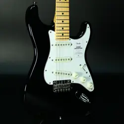 FENDER / MADE IN JAPAN JUNIOR COLLECTION STRATOCASTER MAPLE BLACK S/N JD24016833